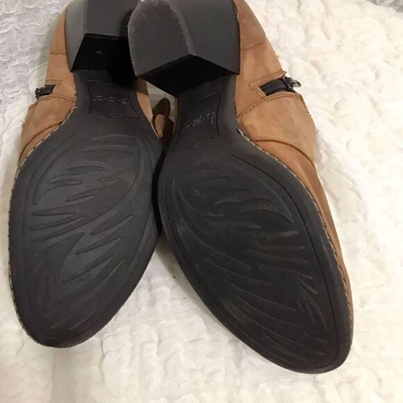 B.O.C Cognac Leather Booties Size 7.5 - Picture 10 of 12
